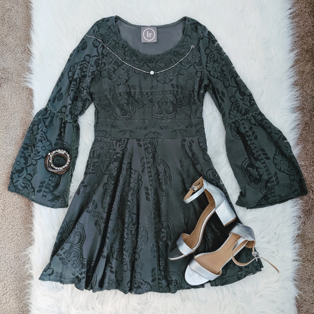 Lace bell sleeve dress
